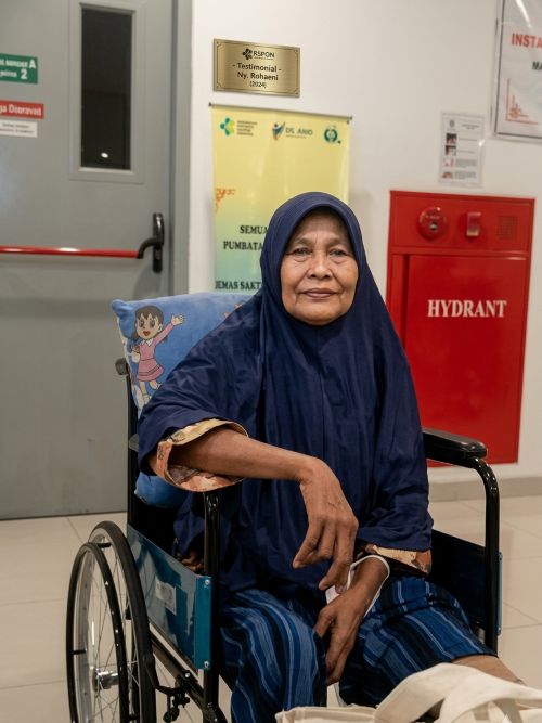 Pasien Ny. Rohaeni (64 Tahun)